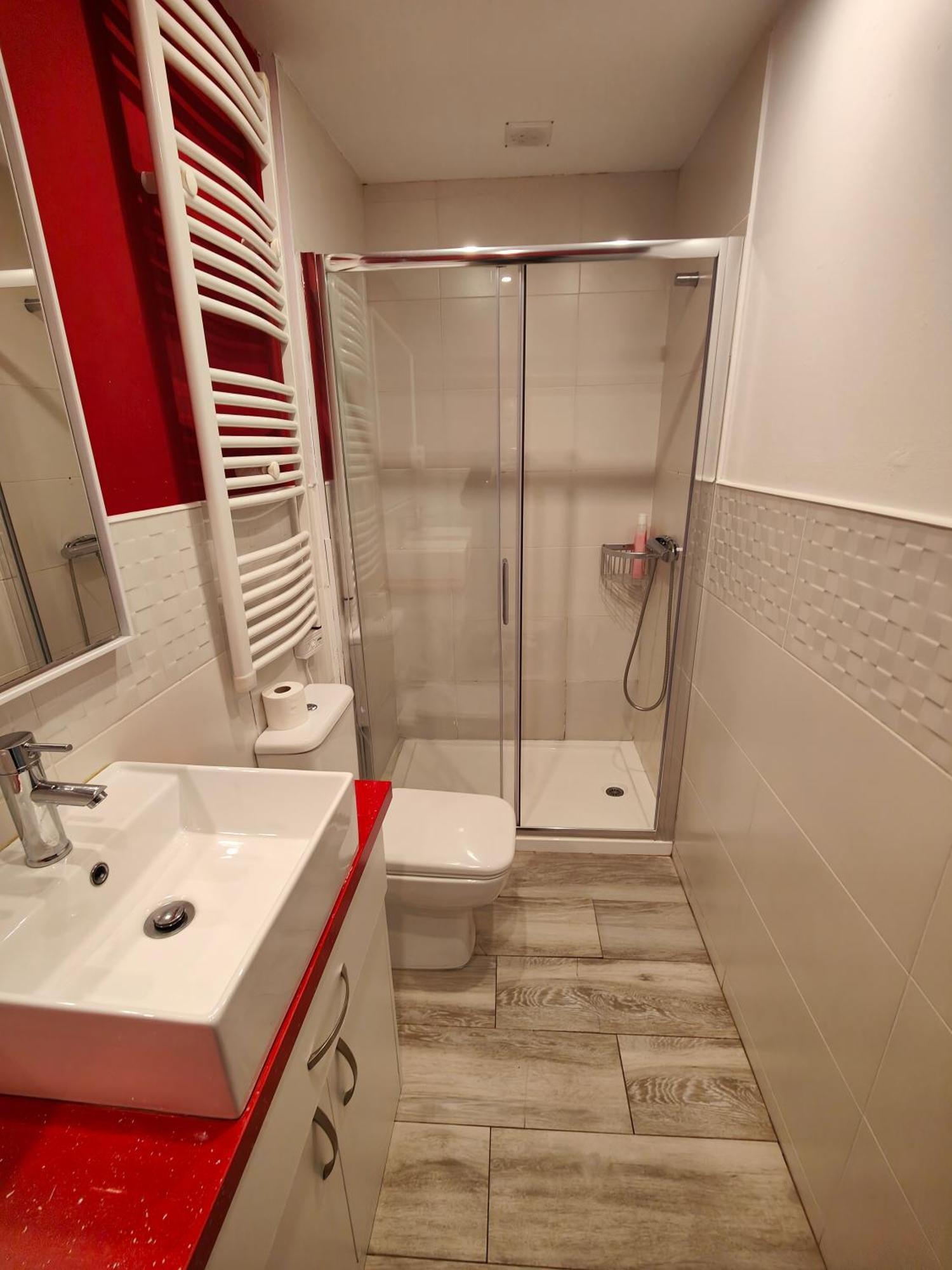 Rua Nova Apartment 28, 3 Dormitorios, Wifi, Ps4 Y Netflix, A 200M Catedral 圣地亚哥－德孔波斯特拉 外观 照片