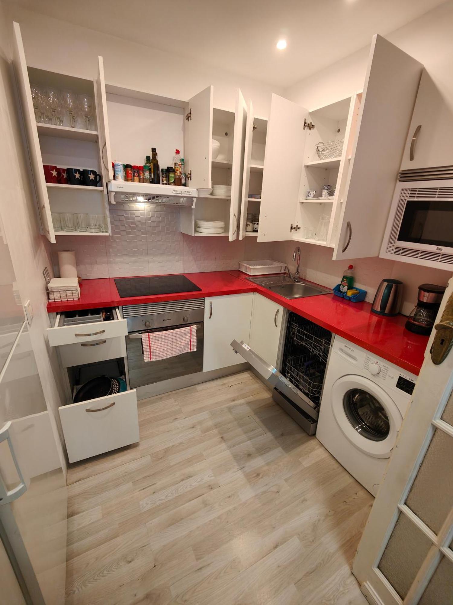 Rua Nova Apartment 28, 3 Dormitorios, Wifi, Ps4 Y Netflix, A 200M Catedral 圣地亚哥－德孔波斯特拉 外观 照片