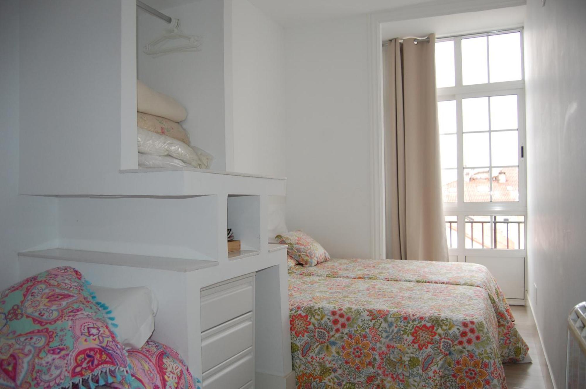 Rua Nova Apartment 28, 3 Dormitorios, Wifi, Ps4 Y Netflix, A 200M Catedral 圣地亚哥－德孔波斯特拉 外观 照片