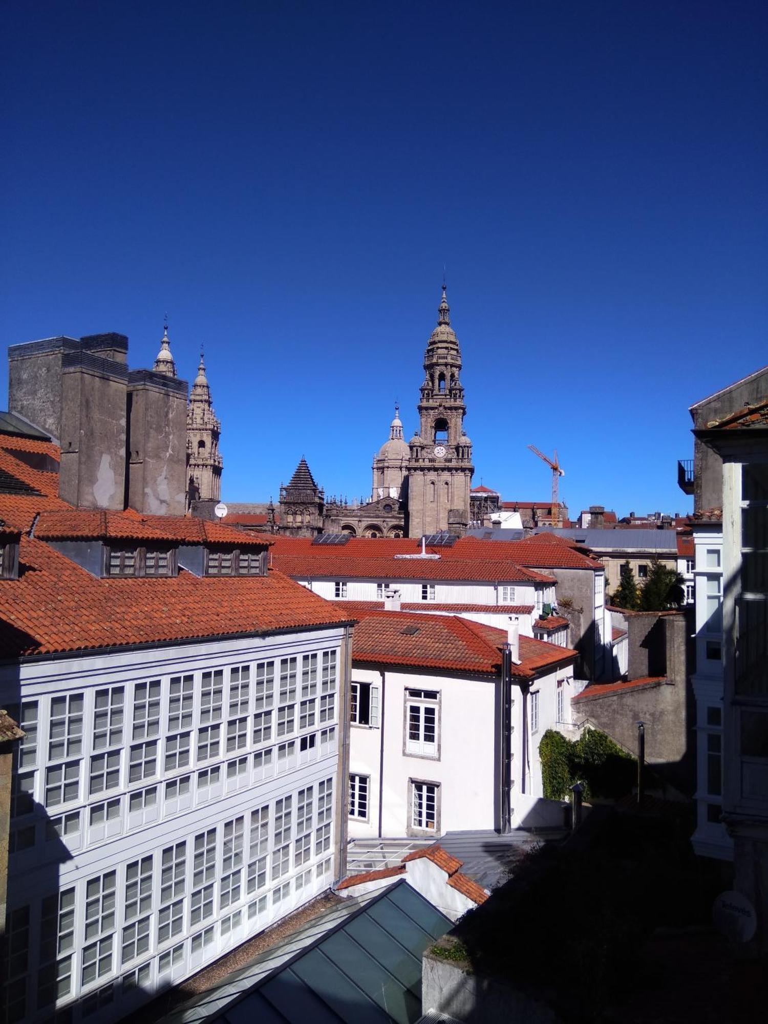 Rua Nova Apartment 28, 3 Dormitorios, Wifi, Ps4 Y Netflix, A 200M Catedral 圣地亚哥－德孔波斯特拉 外观 照片