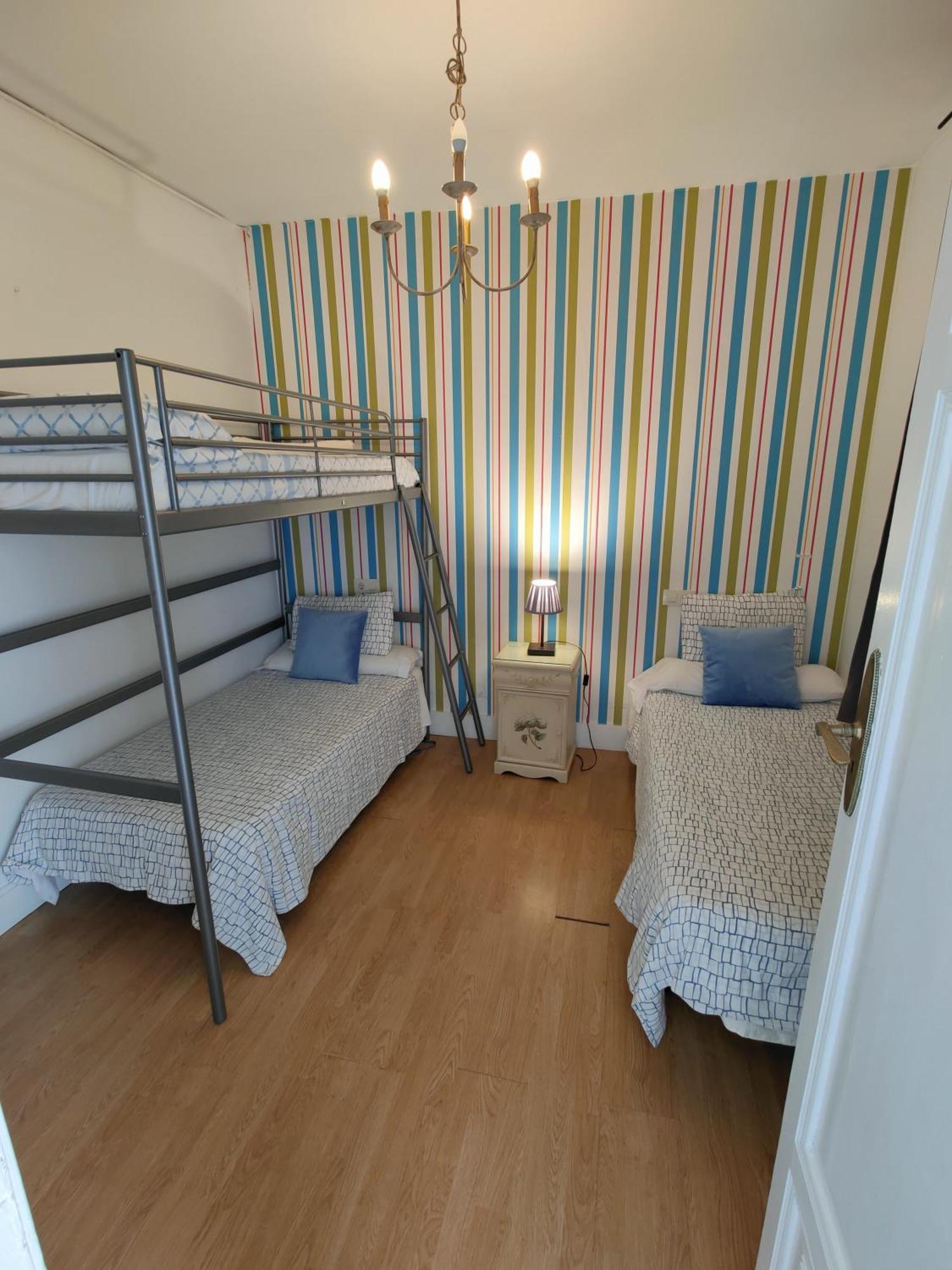 Rua Nova Apartment 28, 3 Dormitorios, Wifi, Ps4 Y Netflix, A 200M Catedral 圣地亚哥－德孔波斯特拉 外观 照片